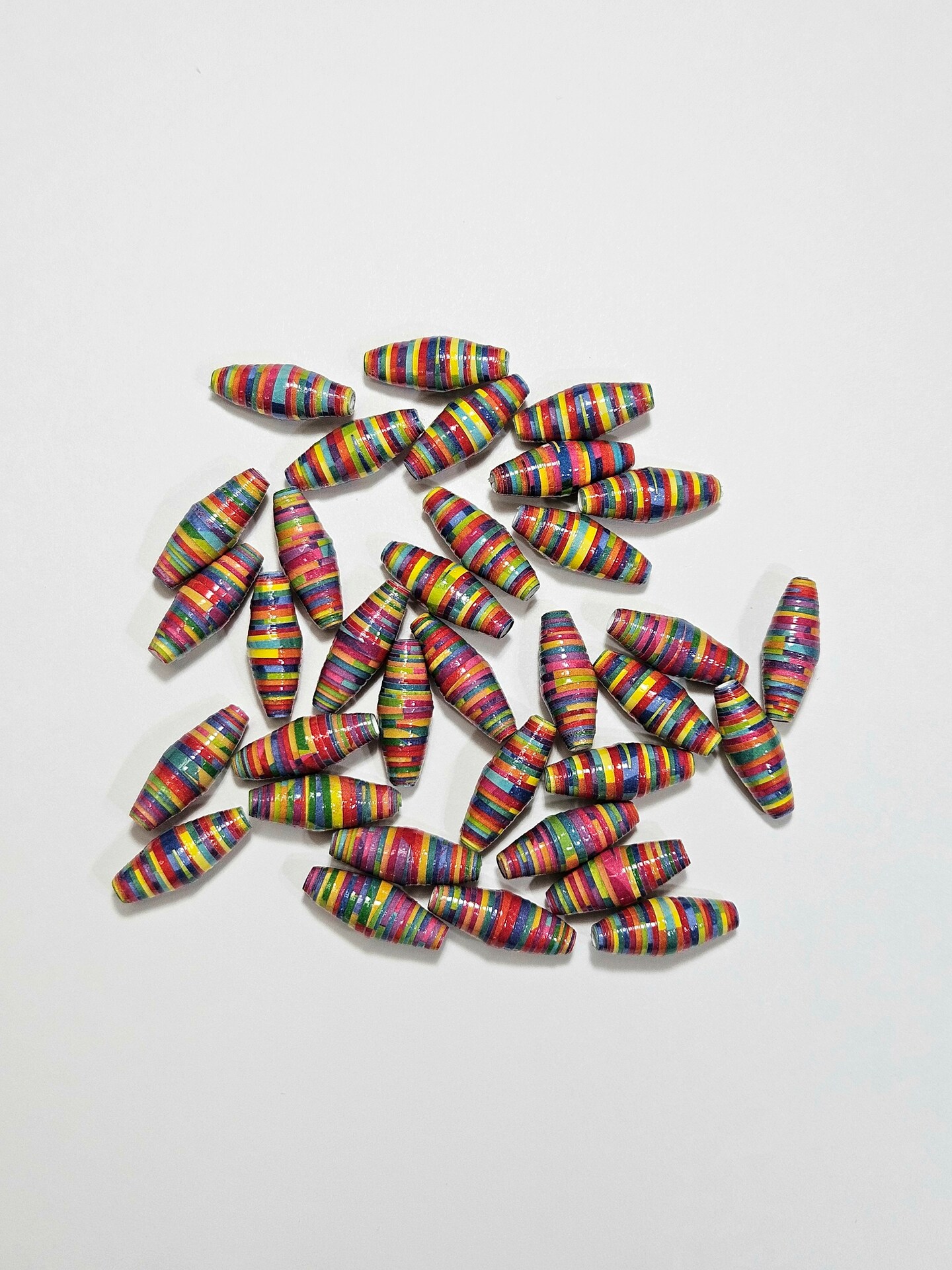 Loose Rolled Paper Beads, 34 ct., 23mm, for Jewelry Making and Crafts