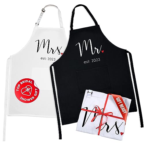 Prazoli His and Her Aprons - Mr Mrs Established 2023 Couples Engagement Gift, Cute Bridal Shower Gift Anniversary Wedding Registry Items &#x26; Decoration, Housewarming Gifts For New Home Newlywed Gift