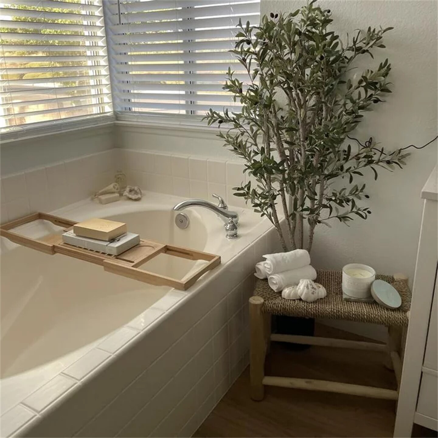 Bamboo Bathtub Caddy