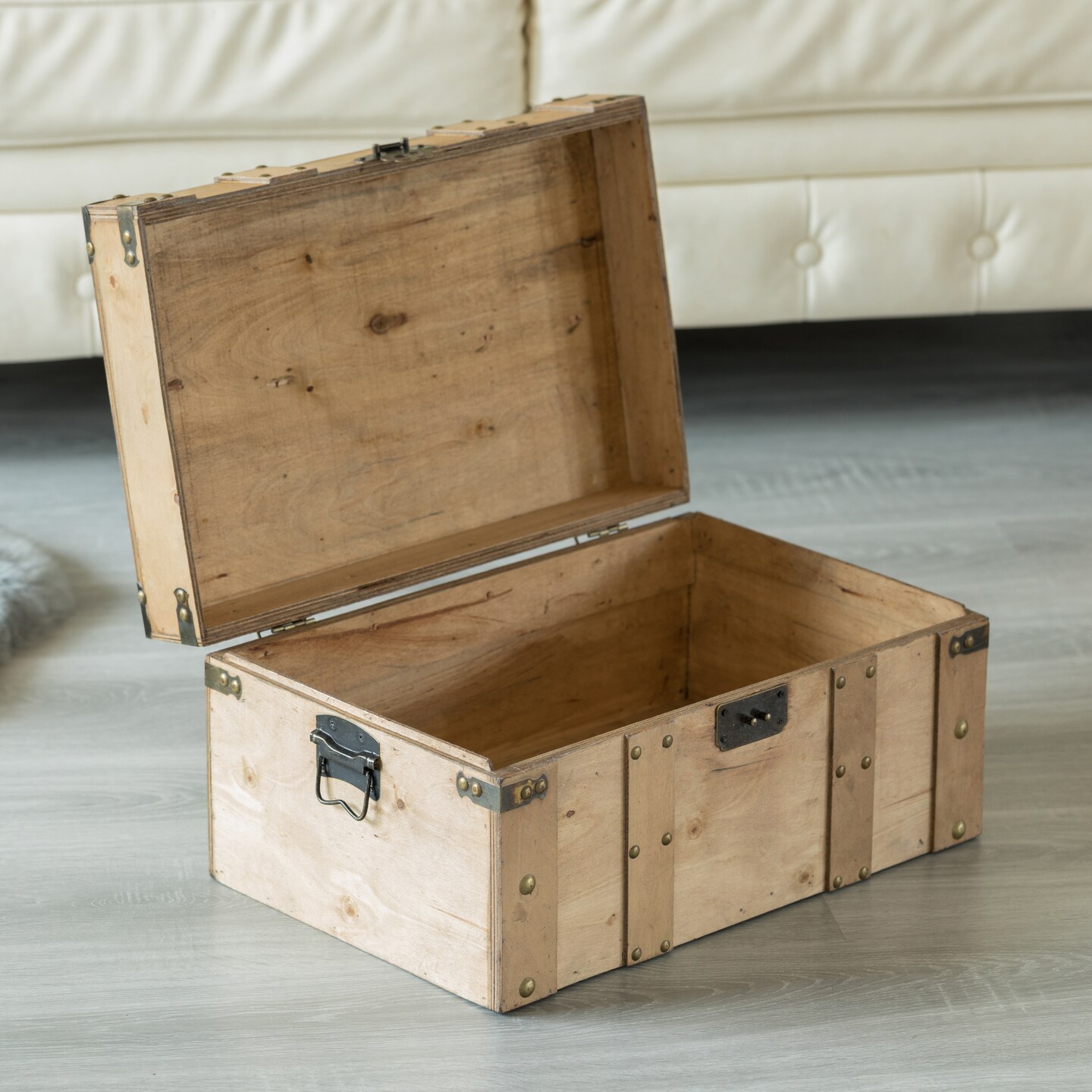 Natural Wooden Style Trunk with Handles