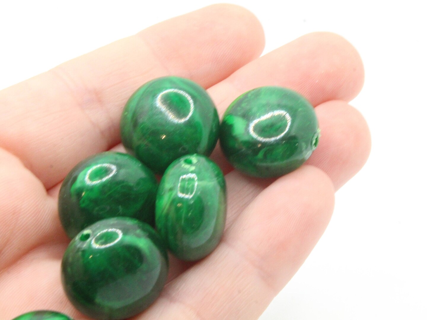 12 18mm Green Vintage Plastic Puffed Coin Beads