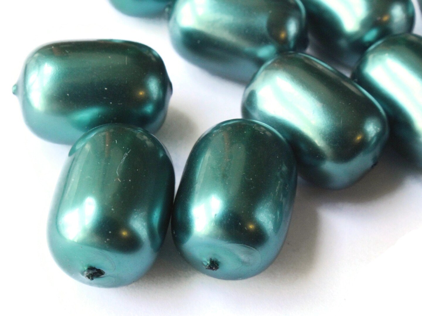 11 20mm Green Vintage Tube Pearl Beads Plastic Beads