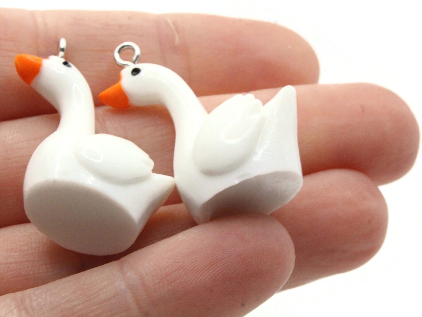 2 32mm White Resin Swan Charms