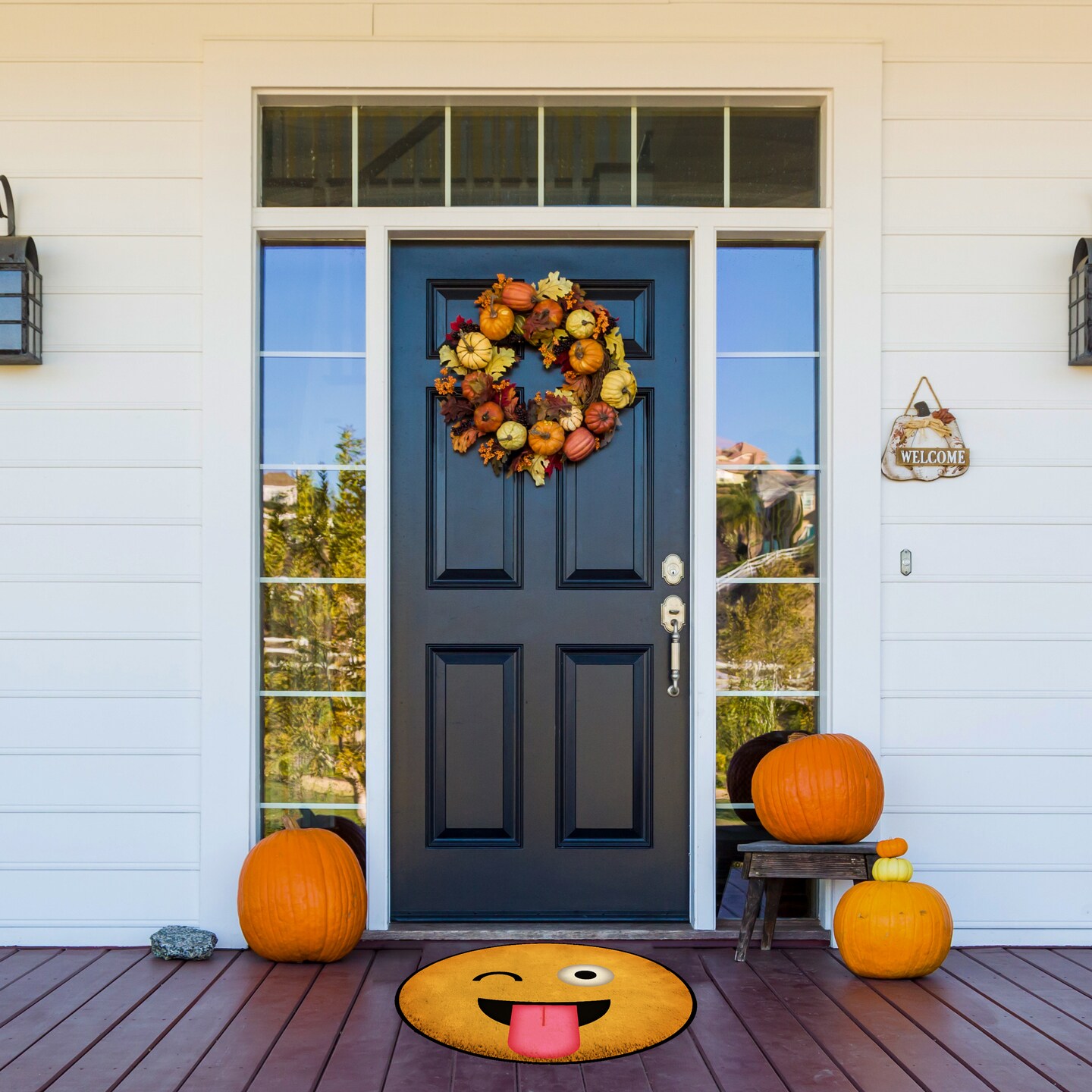 Deerlux Emoji Style Round Funny Smiley Face Kids Area Rug, Winky Tongue Out Emoji Rug