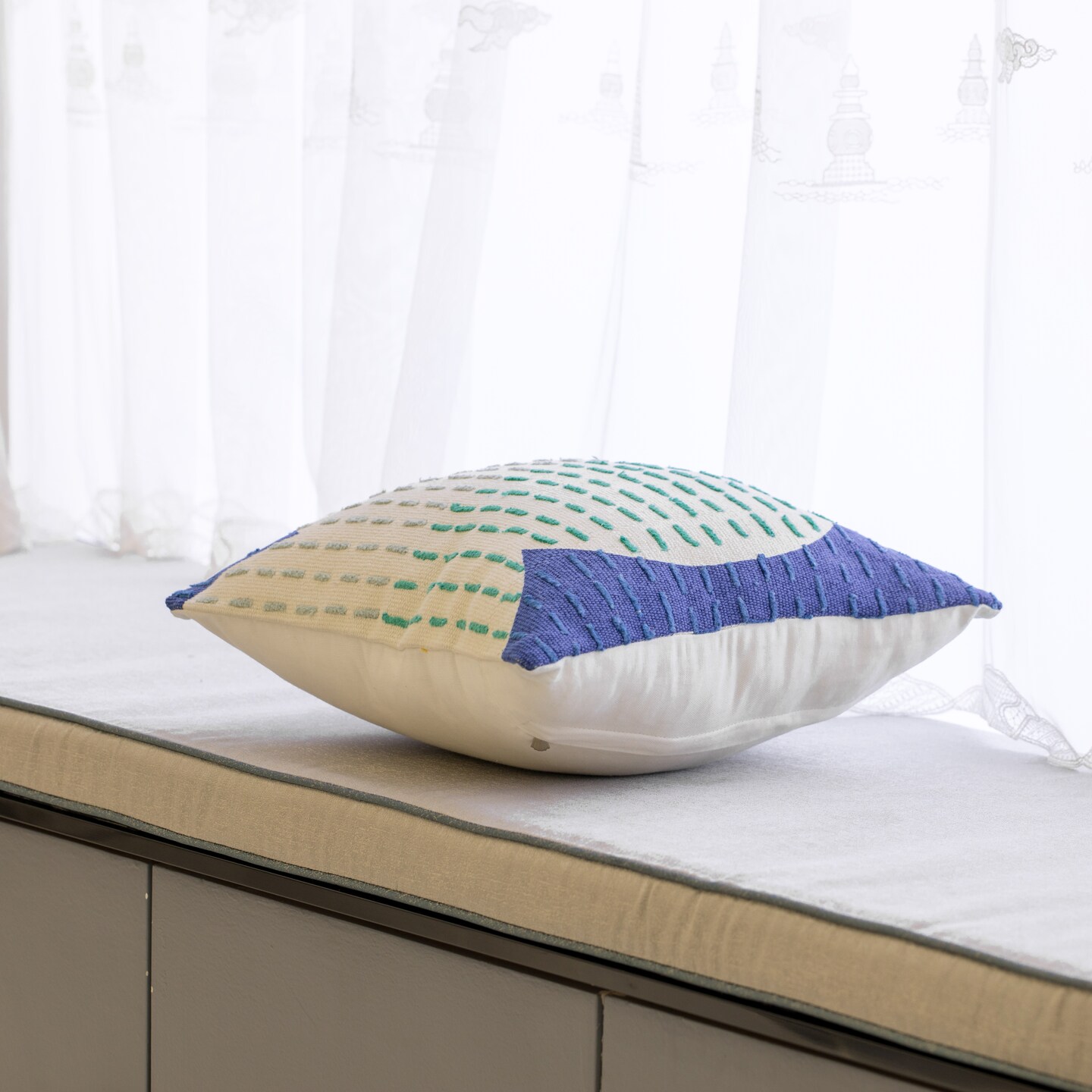 16" Handwoven Cotton Throw Pillow Cover with Ribbed Line Dots and Wave Border