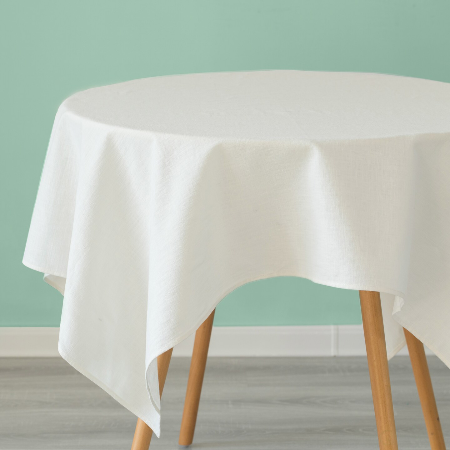 Deerlux 100% Pure Linen Washable Tablecloth Solid Color