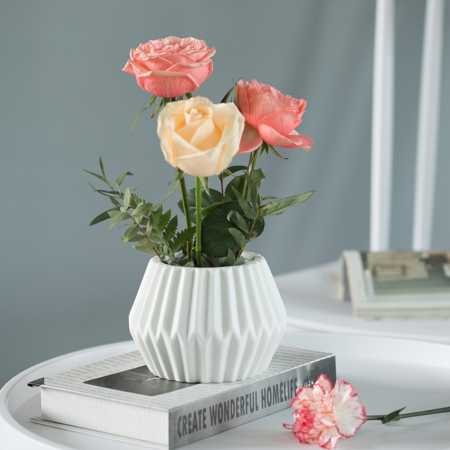 Uniquewise 4-In White Ceramic Table Vase - Modern, Bohemian and Minimalist Decorative Centerpiece for Weddings, Dining &#x26; Living Rooms, Offices, Coffee Tables, and Interior Design Accessories