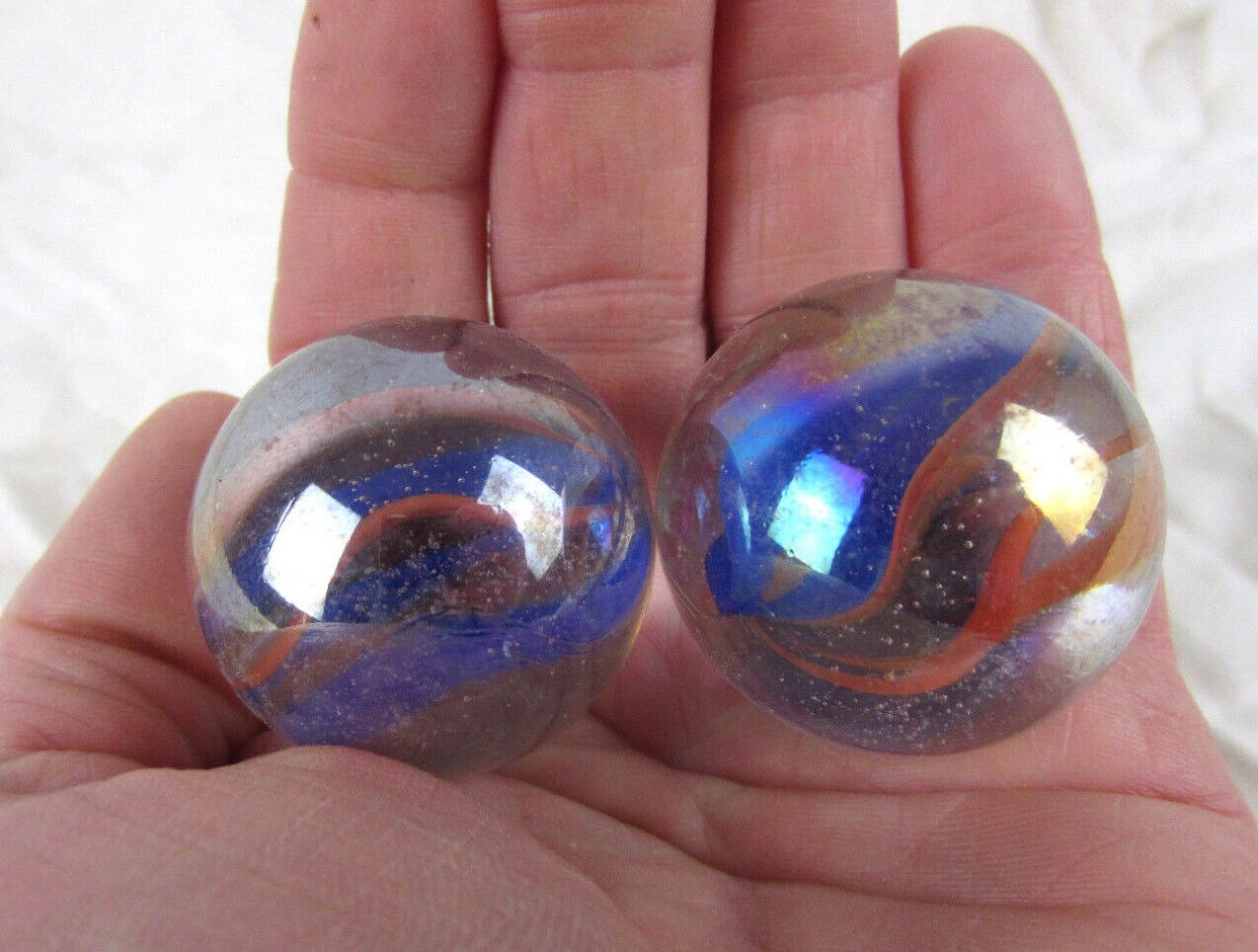 2 Boulders 35mm FUNFAIR Marbles glass ball Clear Red Blue Ribbon 6 Vane large
