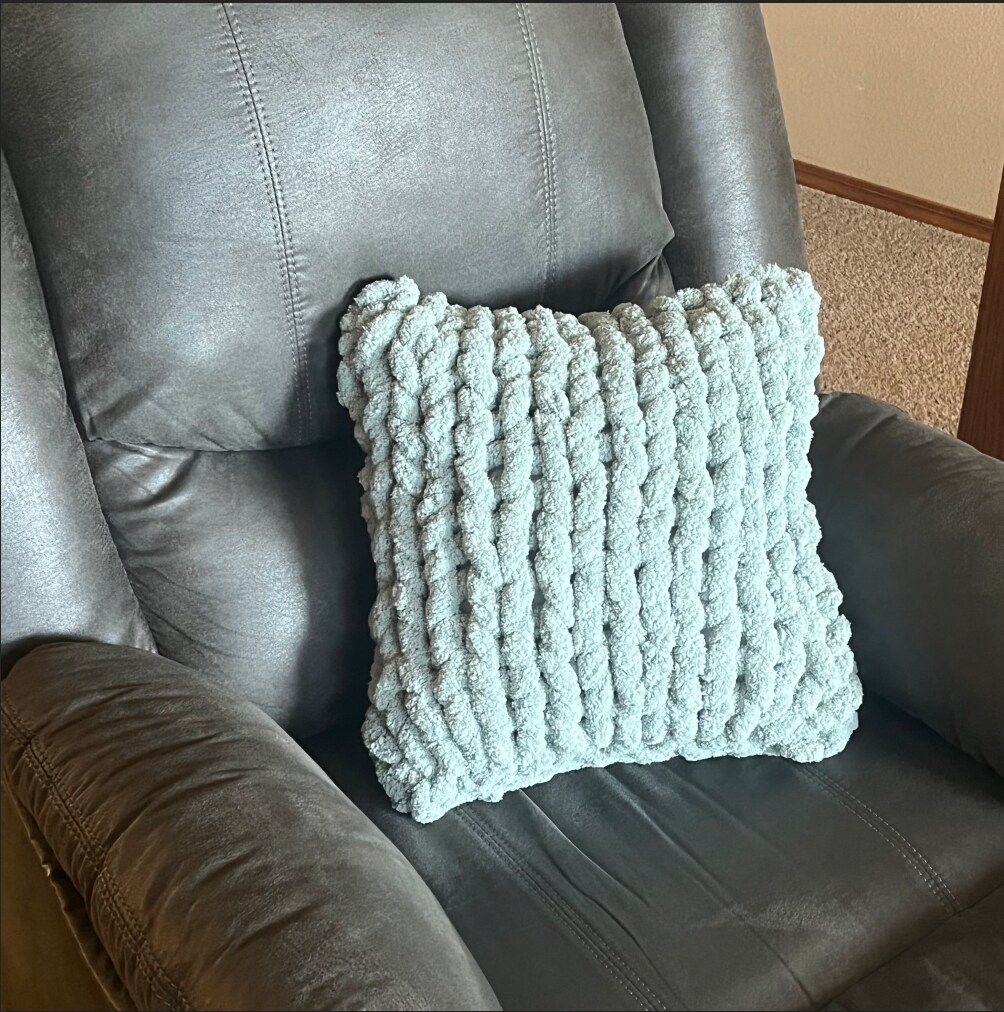 Hand knit best sale pillow cover