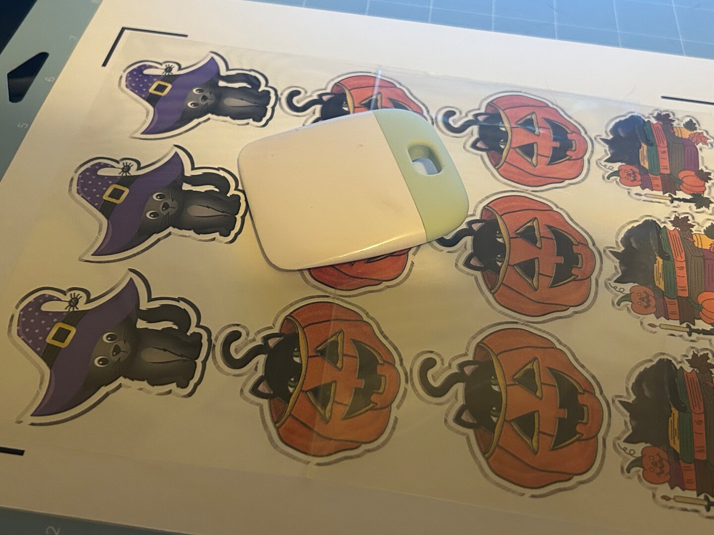 How to make beginner stickers using a Cricut image 4
