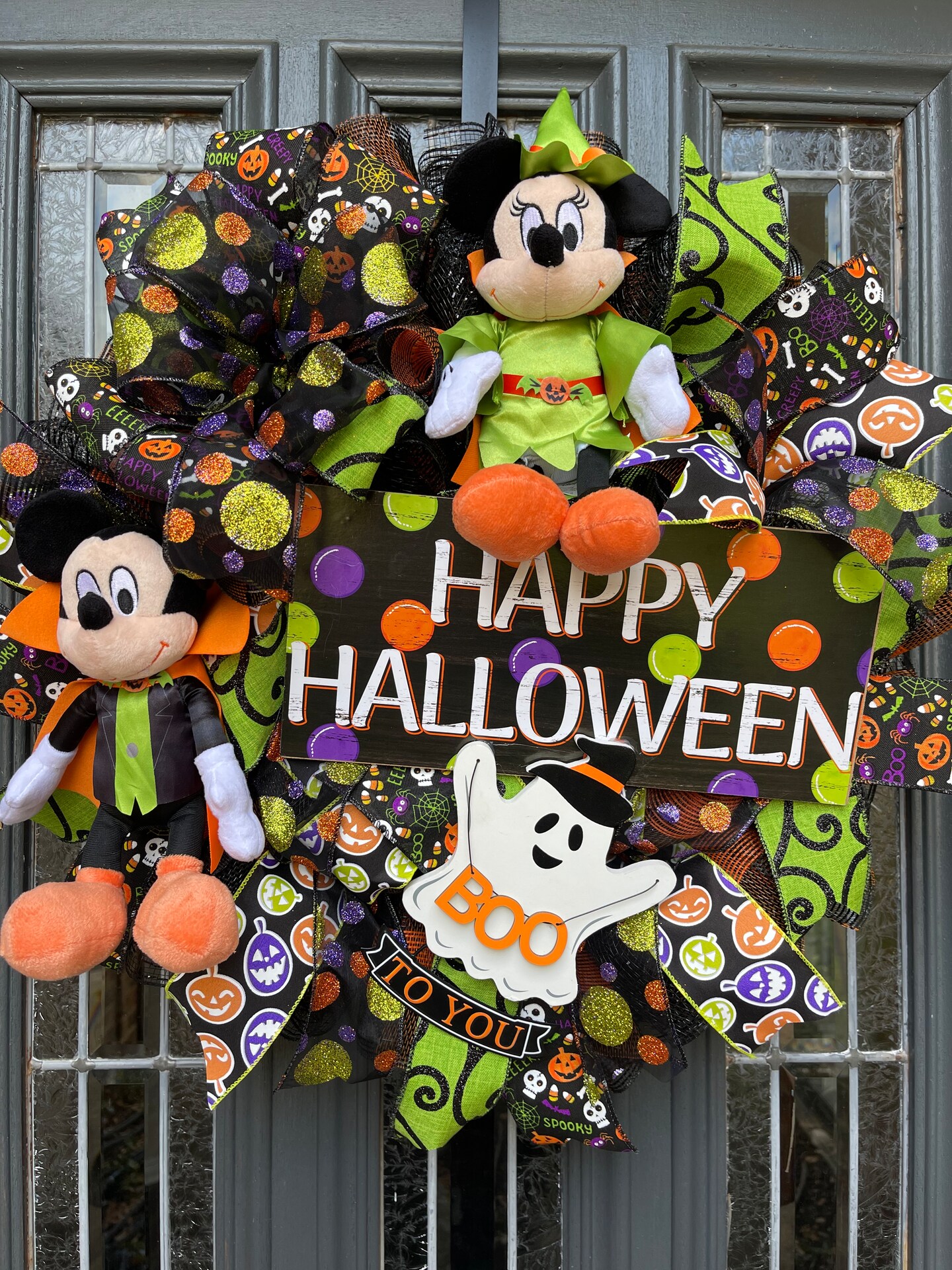 Disney offers inspired Mickey front door wreath