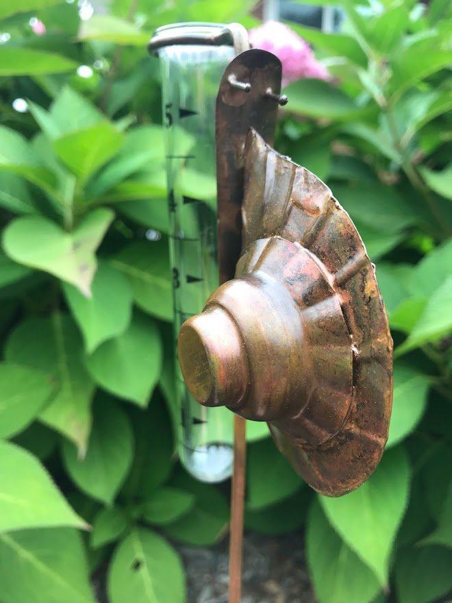 Rain Gauge - Snail