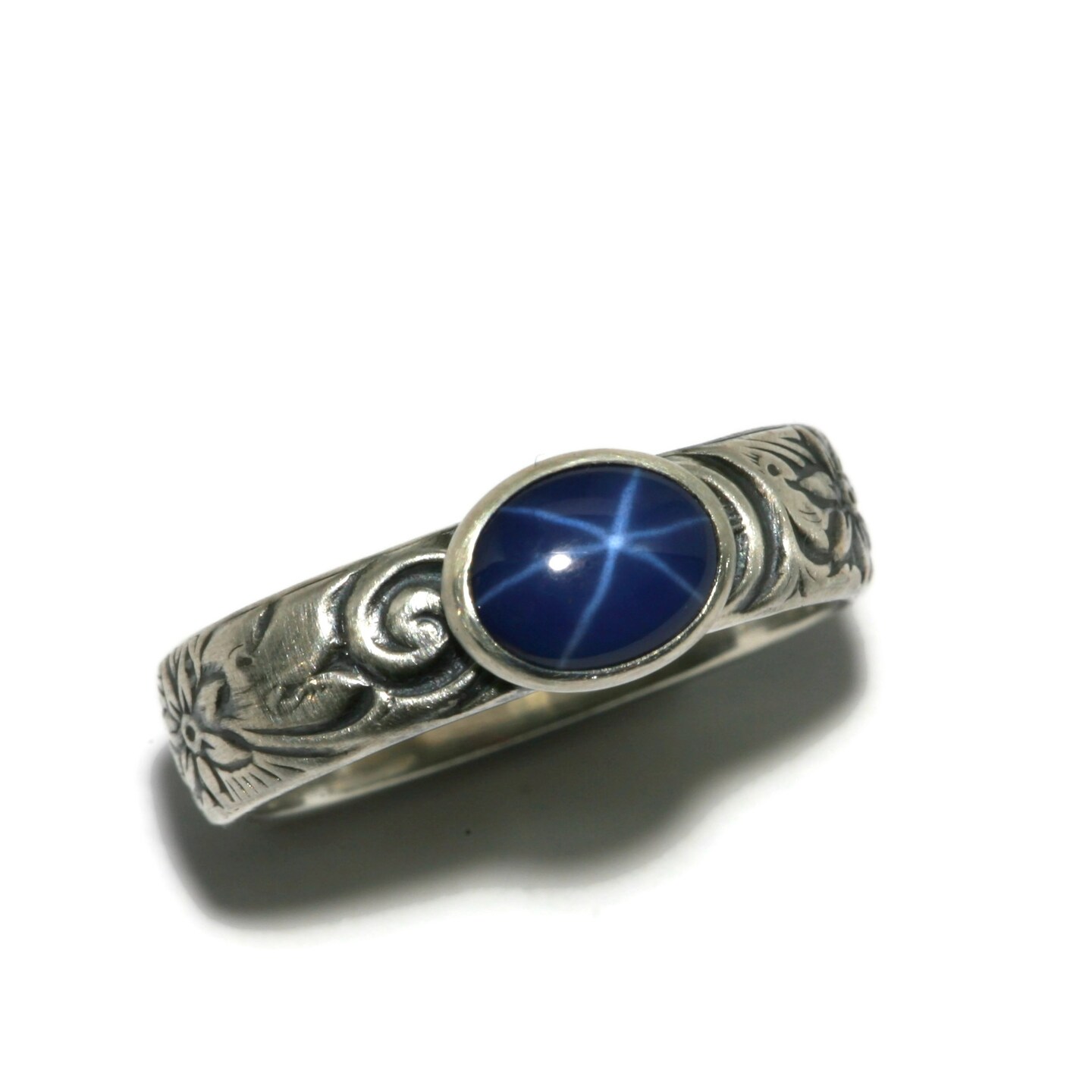 8X6Mm Ew Mount Lab Created Blue Star Sapphire 925 Antique Sterling Silver Rose And Daisy Band Ring By Salish Sea