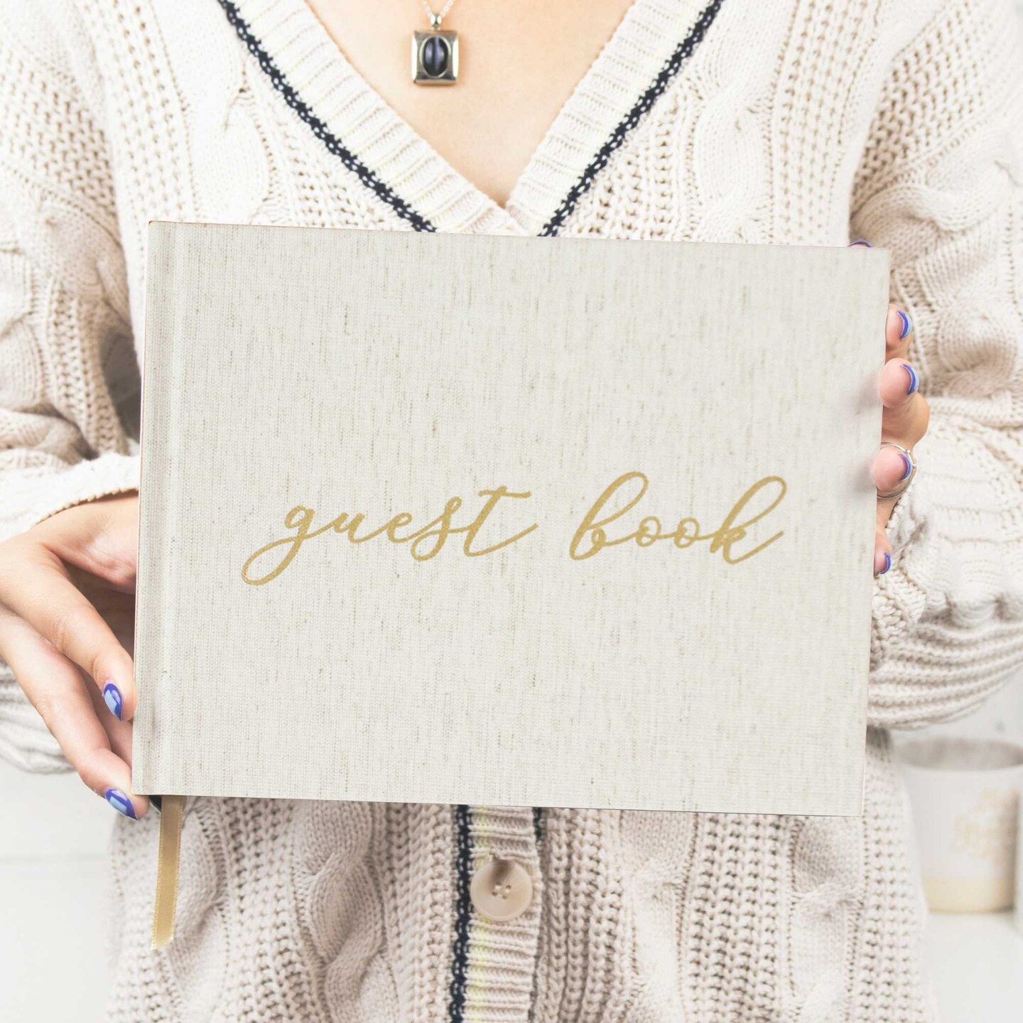 bloom daily planners Guest Book, Gold Linen