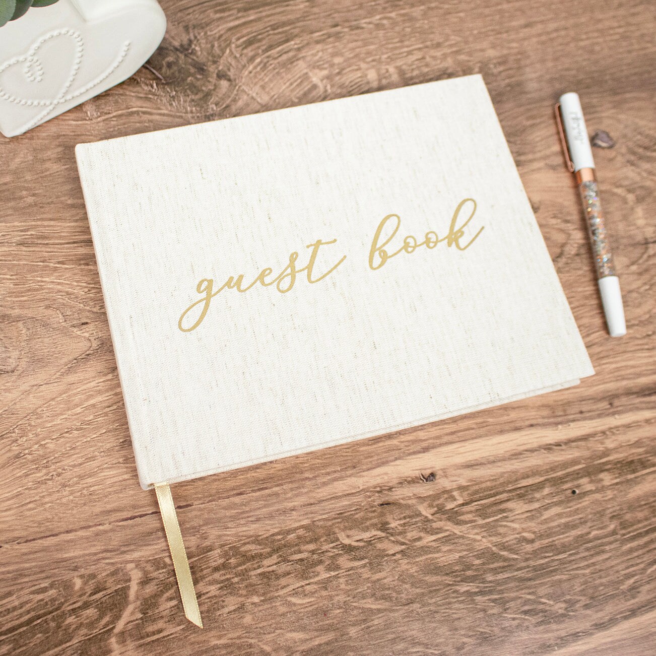 bloom daily planners Guest Book, Gold Linen