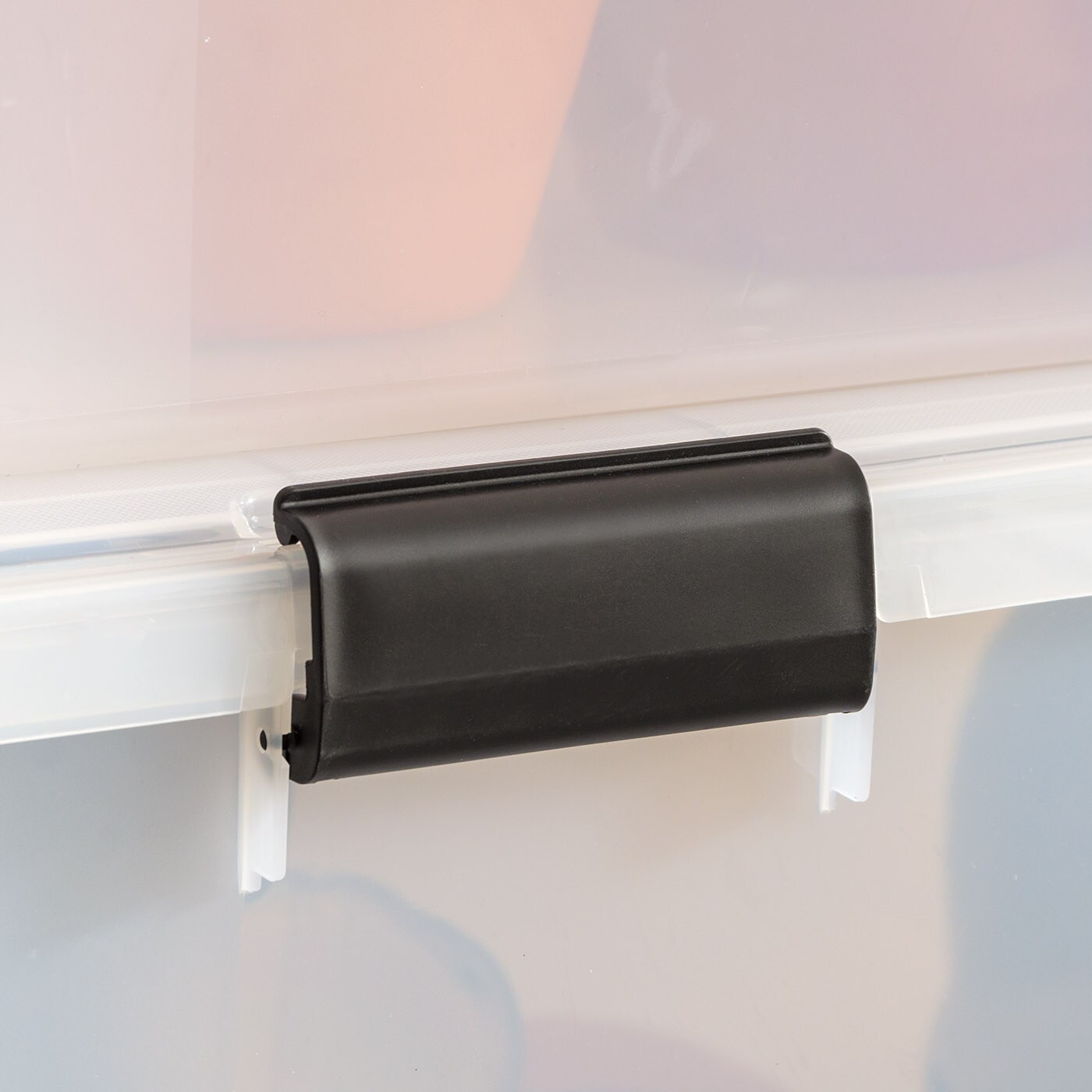 IRIS USA 156qt WEATHERPRO Airtight Plastic Storage Bin with Lid and Seal and Secure Latching Buckles