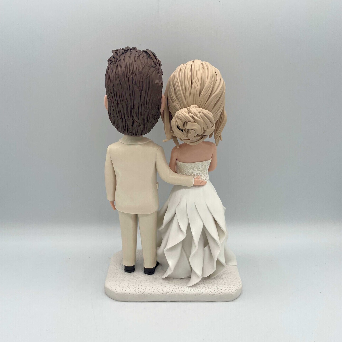 Wedding topper, bobblehead custom wedding cake topper , custom cake topper popular ,bobble head,wedding cake topper,police bobblehead,unique topper