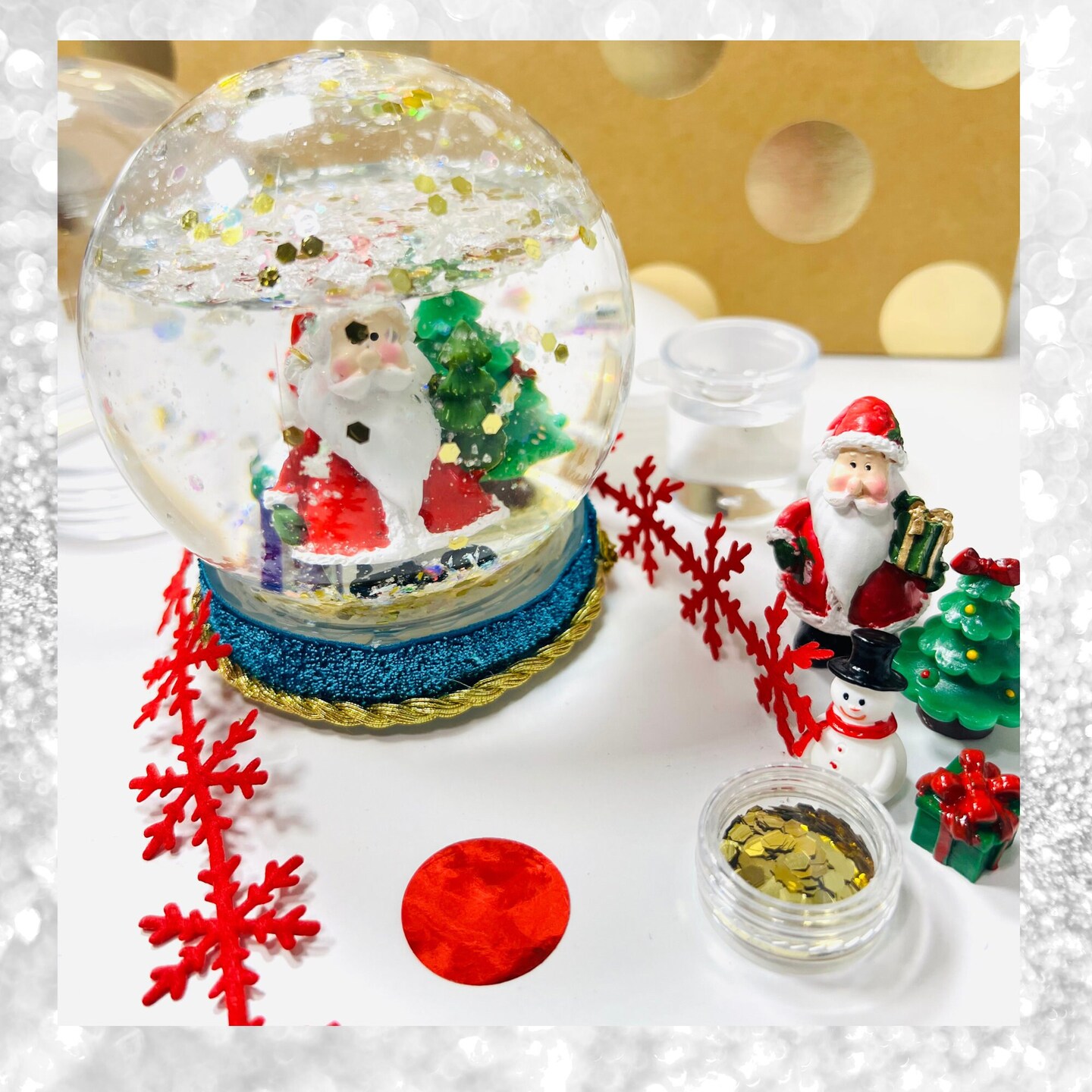 Snowglobe Gift Labels  MakerPlace by Michaels