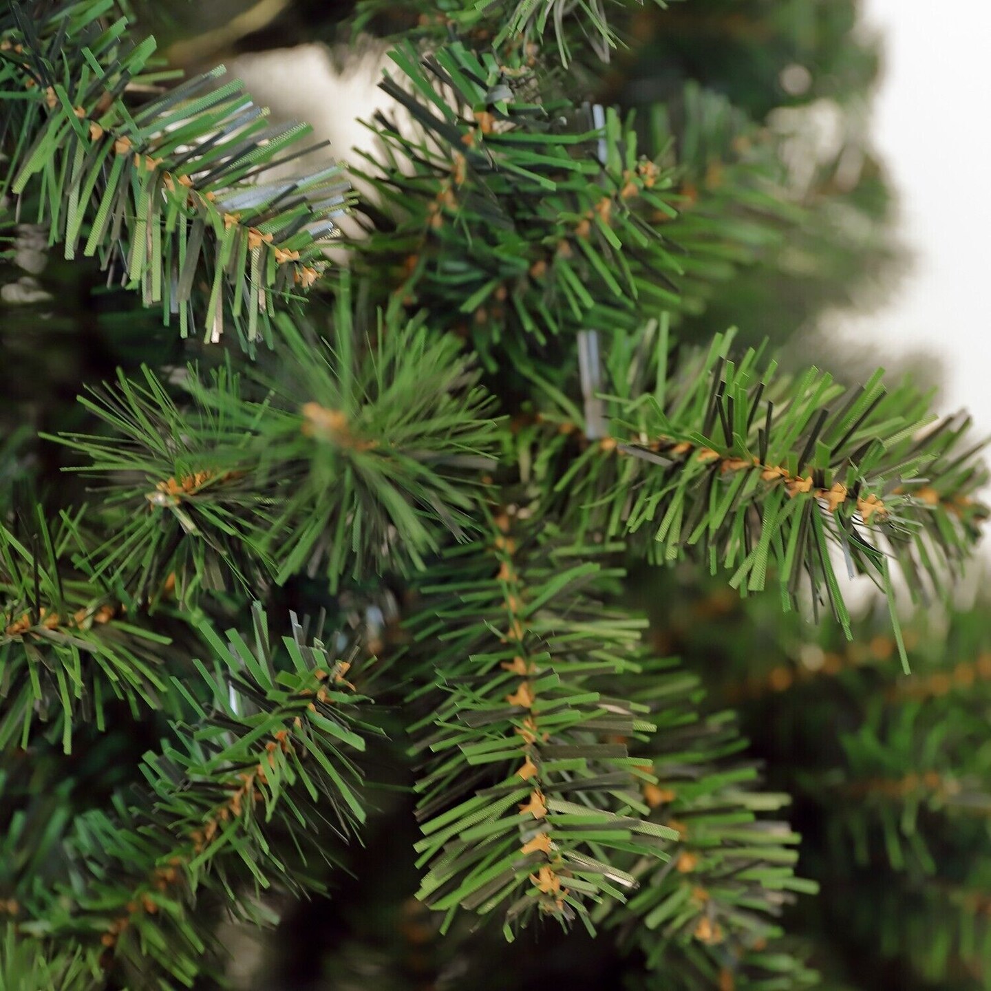 7 ft. Artificial Christmas Tree Decoration with Stand
