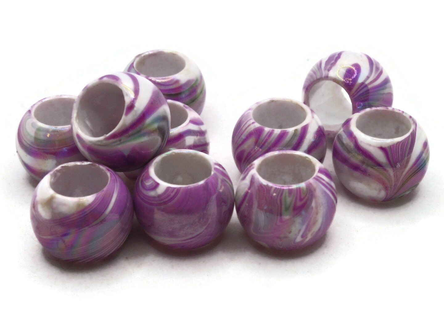 10 17mm Large Hole Macrame Purple Marbleized Round Plastic Beads