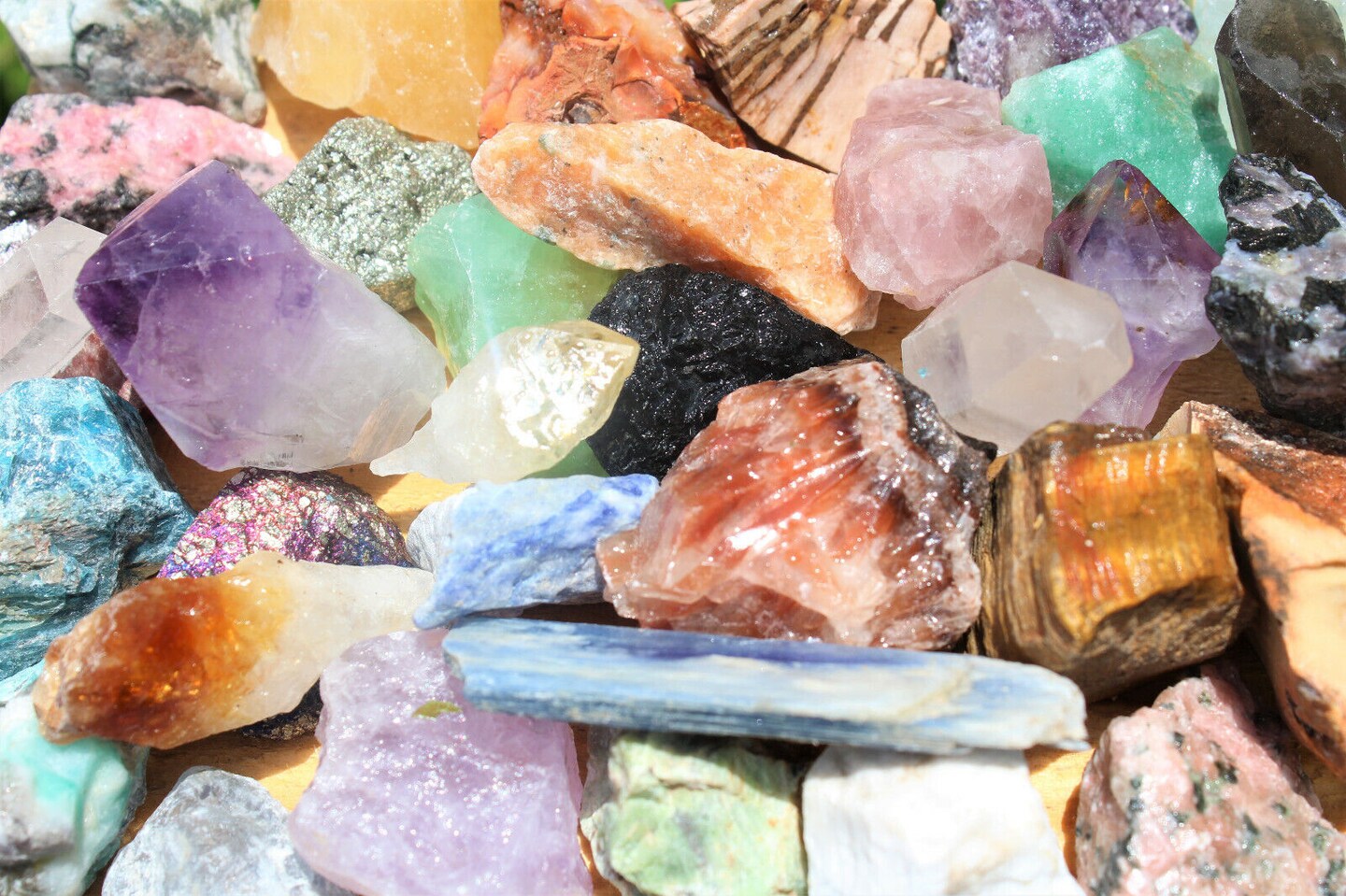 1000 Carat Gems Crystal Natural Rough Raw