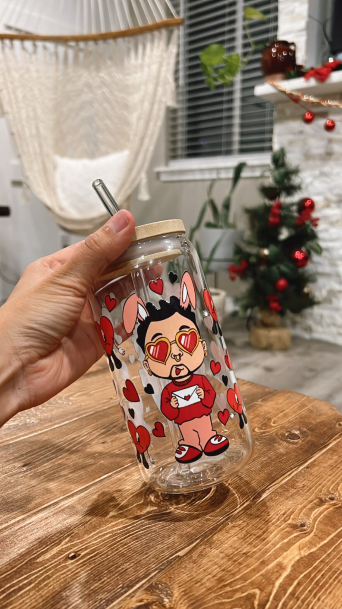 Hello Kitty Un San Valentin Sin Ti 16oz Glass Cup With Straw And Bamboo Lid