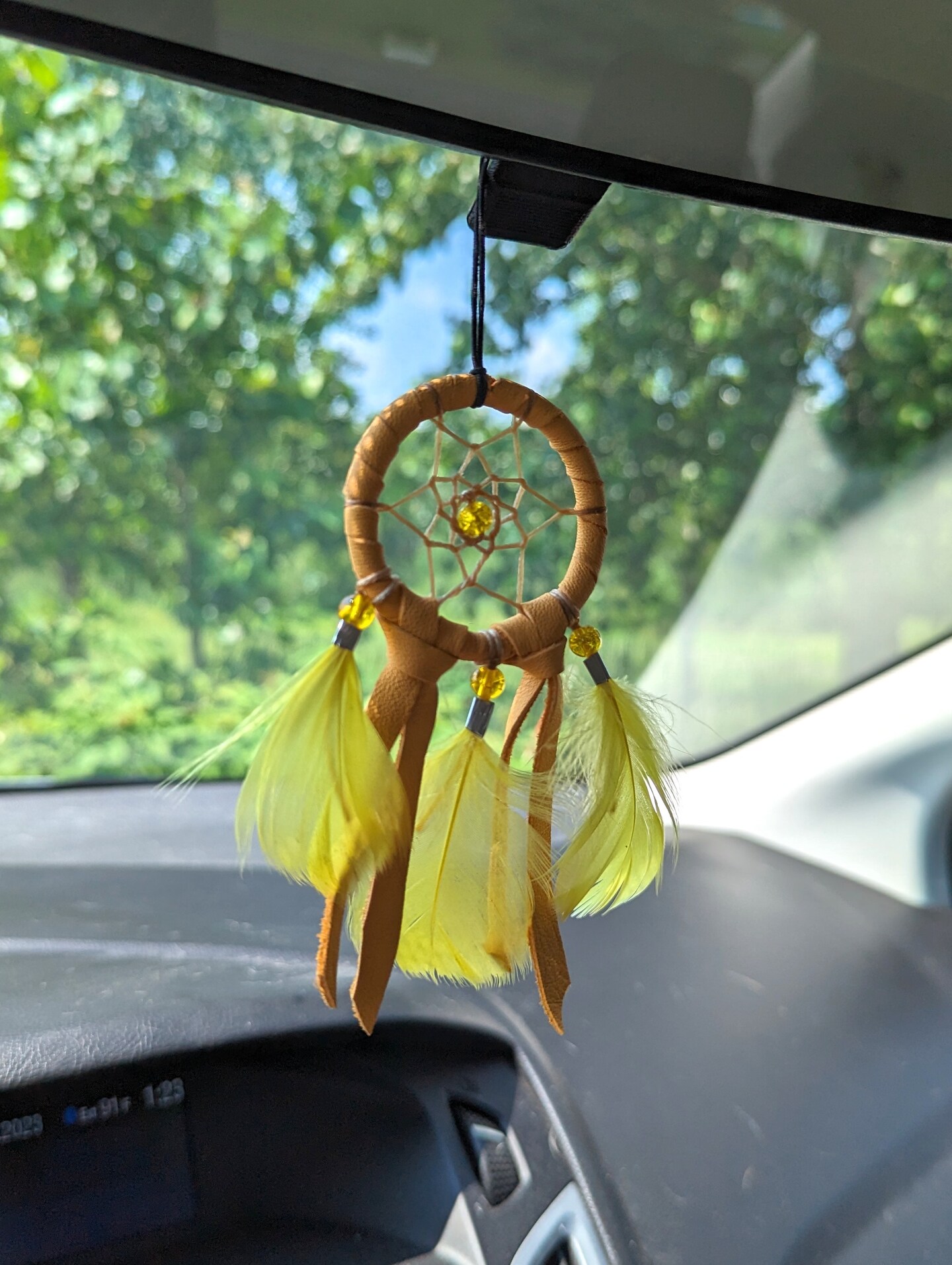 Porte-clés Dream Catcher Attrape-Rêves Plumes Colorées - Décoration Voiture Sac Main Fait Main