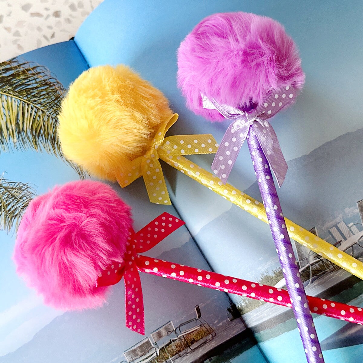 Wrapables Fluffy Ball Pom Pom Ballpoint Pens (Set of 6)