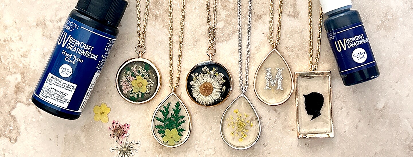 Week of Jewelry Making Create UV Resin jewelry using bezels with Blue