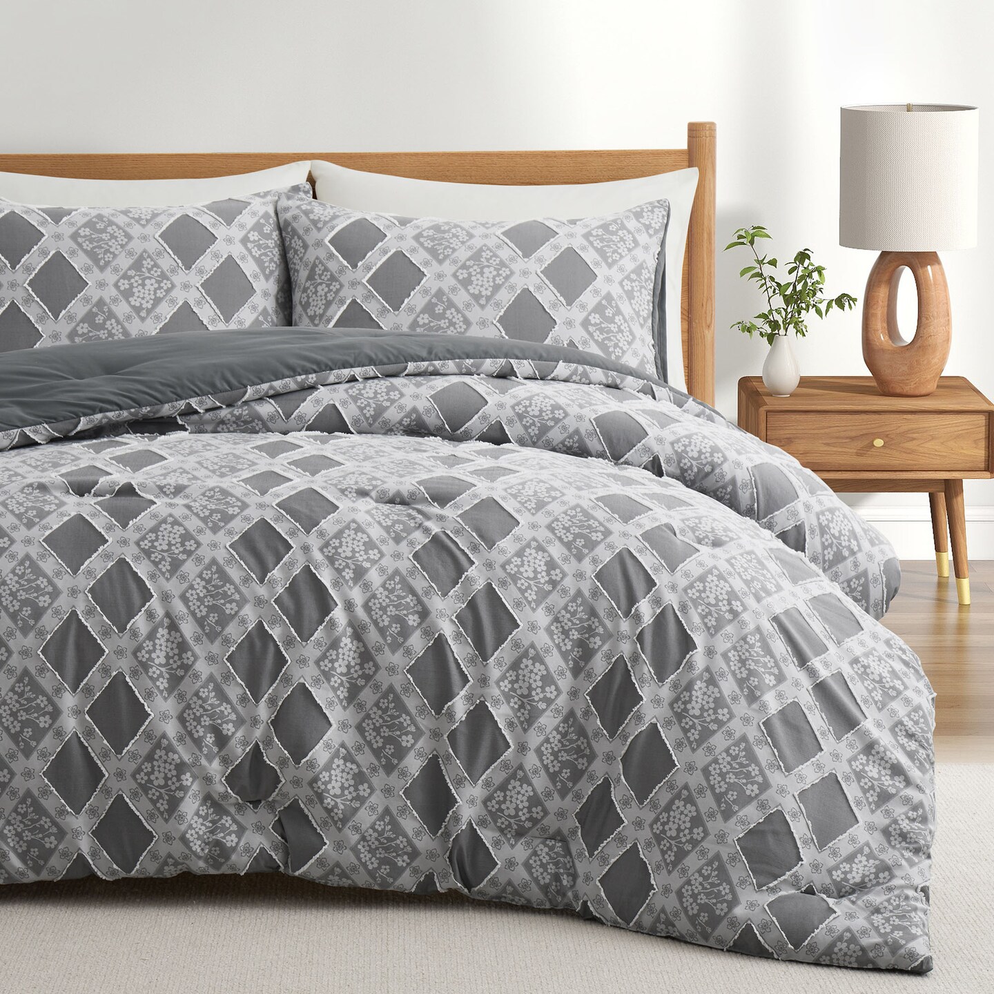 Moonsea Ultra Soft Down Alternative Comforter - All Seasons Quilted Microfiber, White