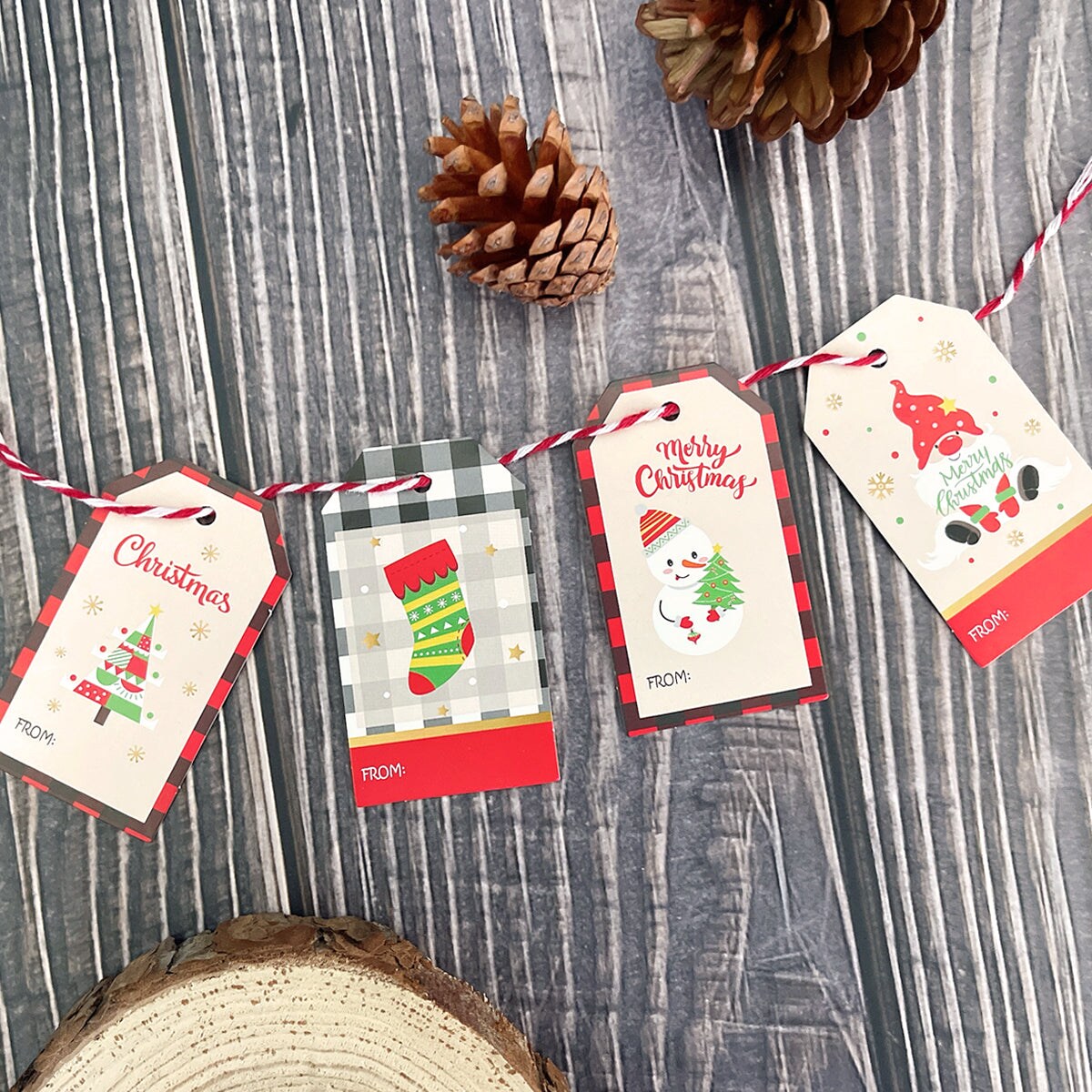 Wrapables Fun & Festive Christmas Holiday Gift Tags/Kraft Paper Hang Tags for Gift-Wrapping, Labelling, Package Decoration