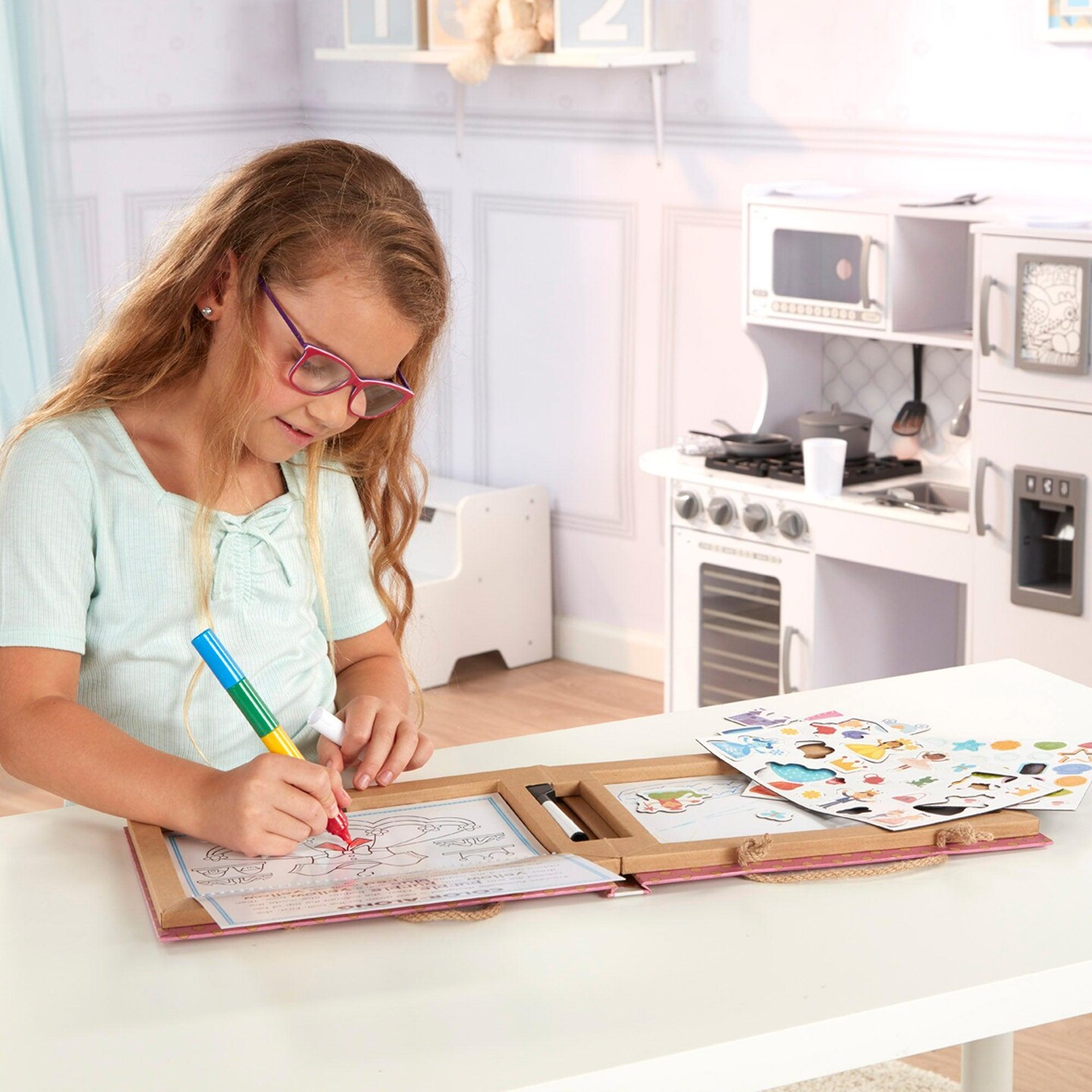Natural Play: Play, Draw, Create Reusable Drawing &#x26; Magnet Kit - Princesses