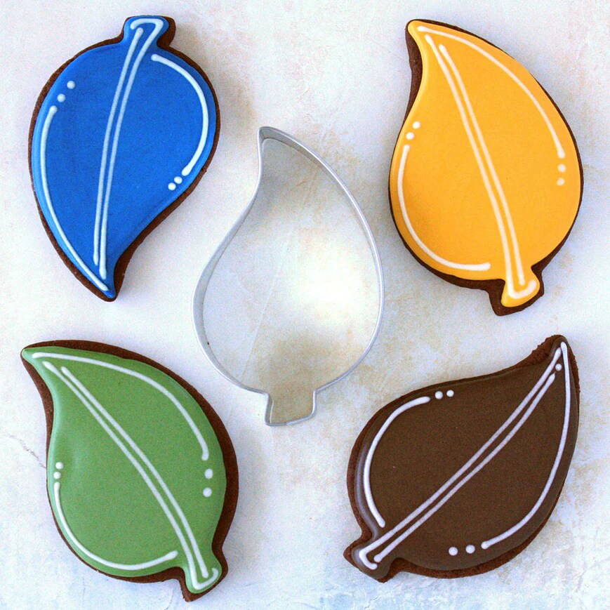 Ann Clark Teardrop Leaf Cookie Cutter 3 3/4&#x22; x 2 3/8&#x22;