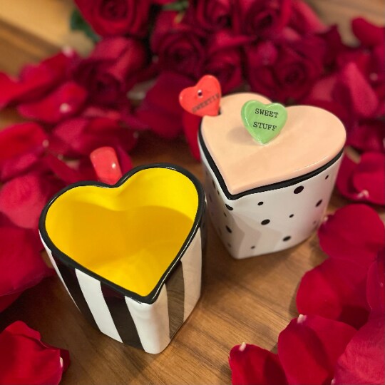 Ceramic Heart Shaped Sugar &#x26; Creamer, Home D&#xE9;cor, Gift for Her, Gift for Mom, Kitchen D&#xE9;cor, Valentine&#x2019;s Day D&#xE9;cor, Romantic D&#xE9;cor