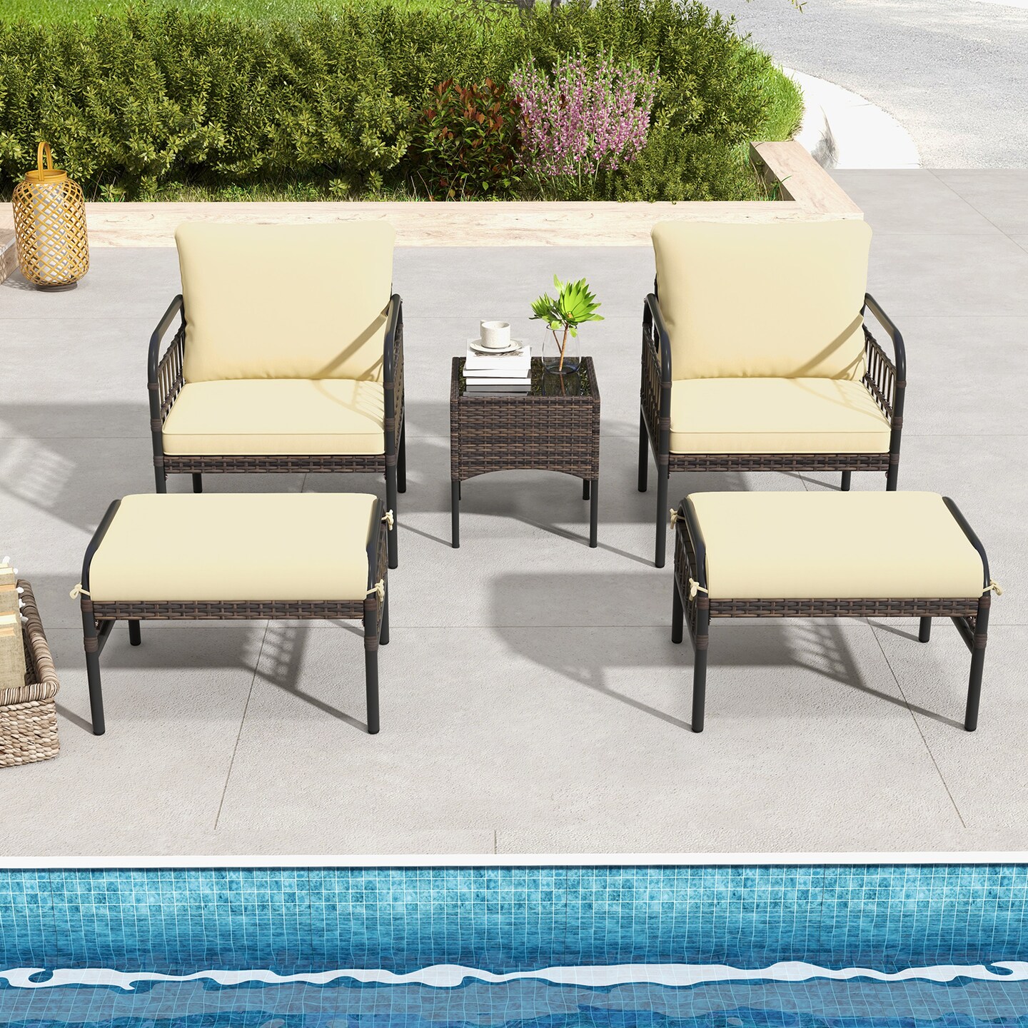 5 Piece Patio Conversation Set With Ottomans And Coffee Table