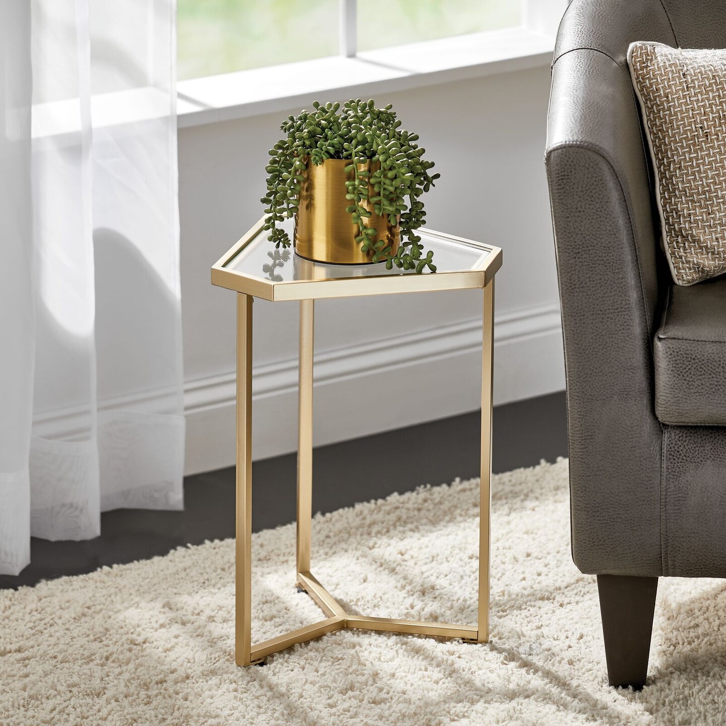 mDesign Triangle Inlay Top Accent Table