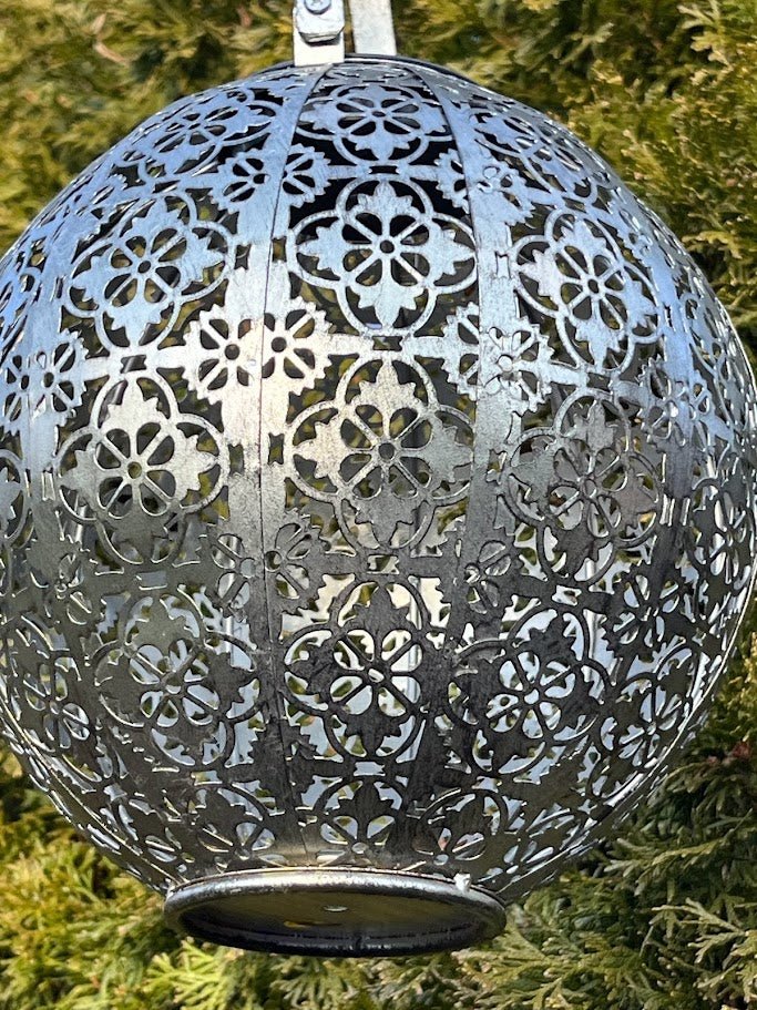Garden Lantern Globe - Solar Light