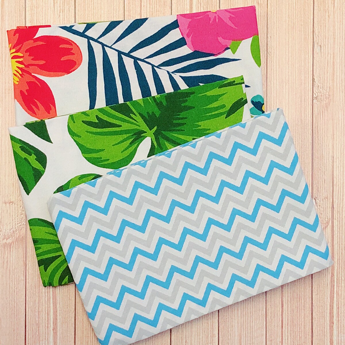 Wrapables&#xAE; 100% Cotton Kitchen Dish Towels (Set of 3)