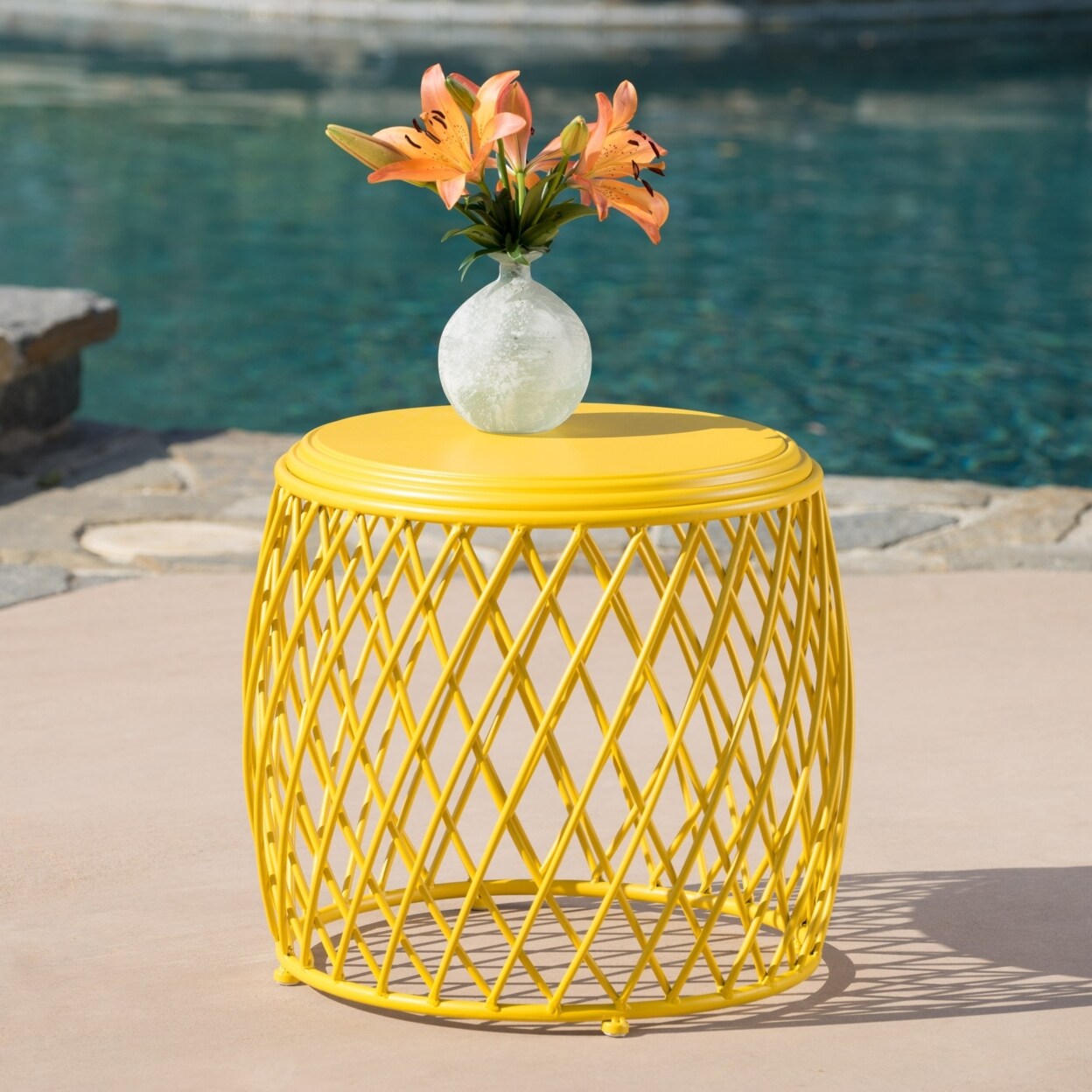 GDFStudio Alameda Outdoor 19 Inch Diameter Lattice Iron Side Table
