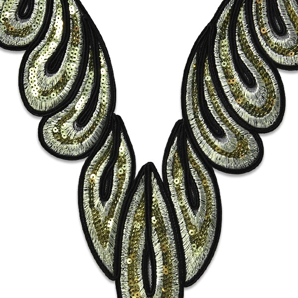 Glimmering Elegance Sequin Collar 11&#x22; x 9&#x22;