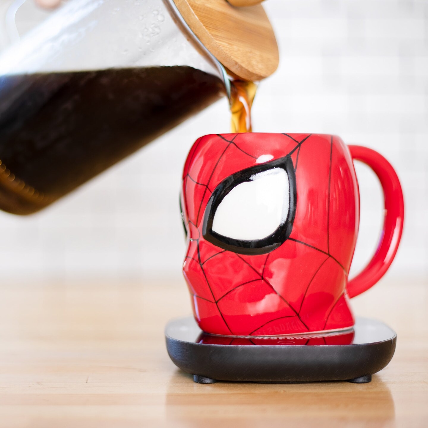 Uncanny Brands Marvel&#x27;s Spider-Man Mug Warmer with Molded Mug