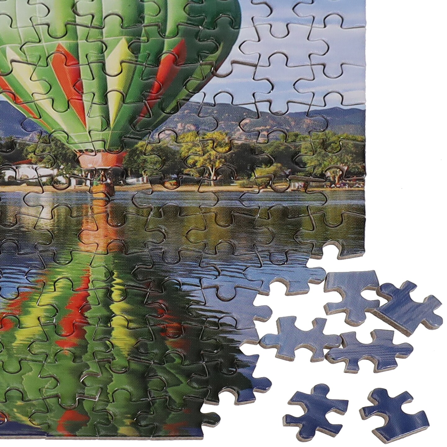 World&#x27;s Smallest Jigsaw Puzzle