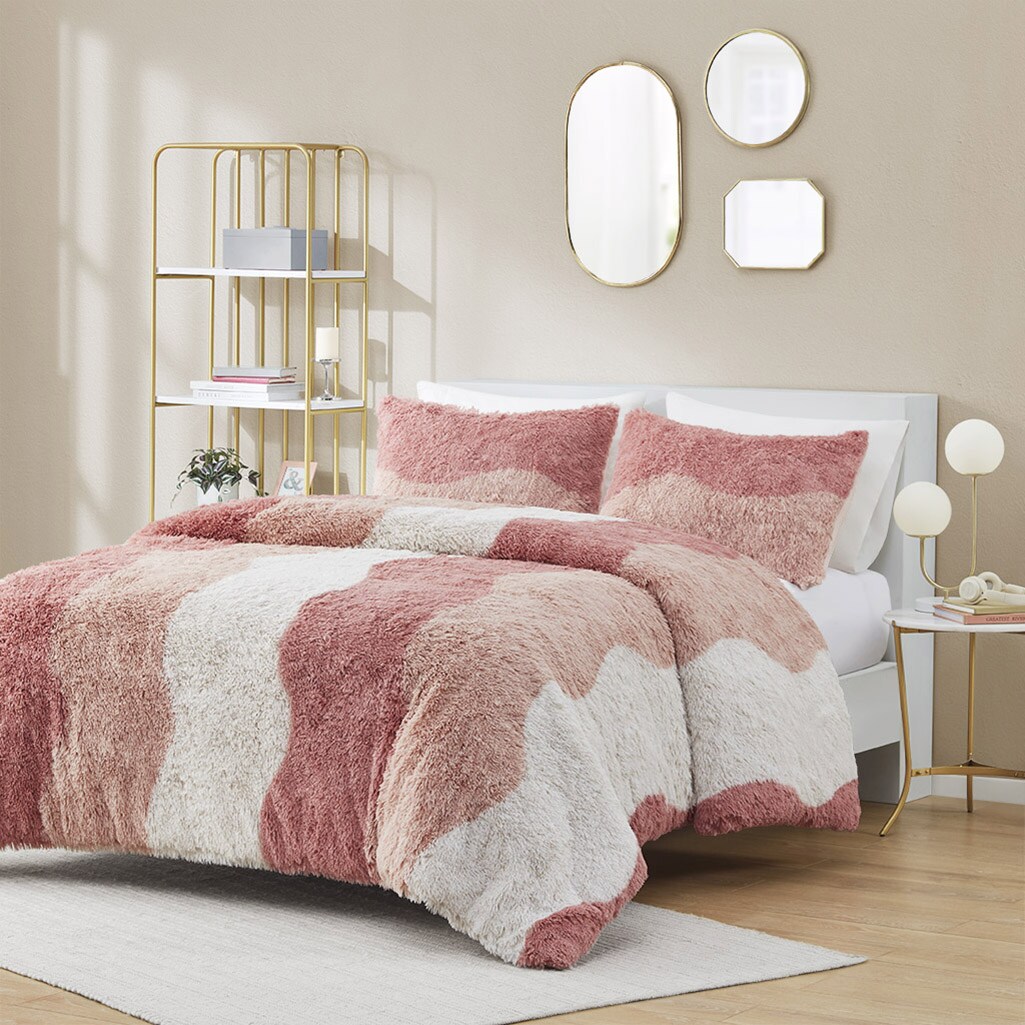 Intelligent Design Cassie Ombre Shaggy Faux Fur Comforter Set