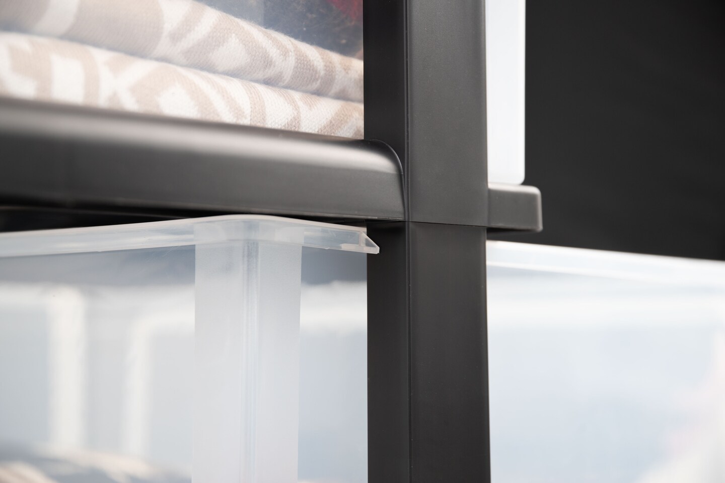 IRIS USA Plastic Storage Drawers Container Organizer for Clothes