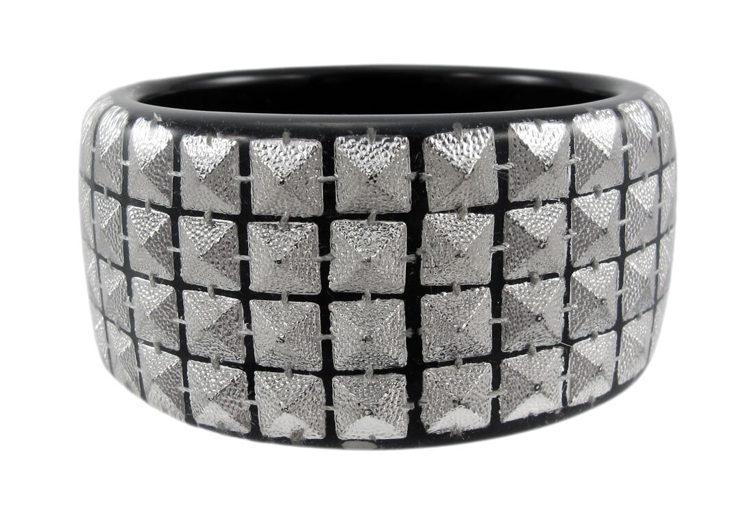 1 1/2 Inch Wide Silvertone Pyramid Studded Lucite Bangle Bracelet