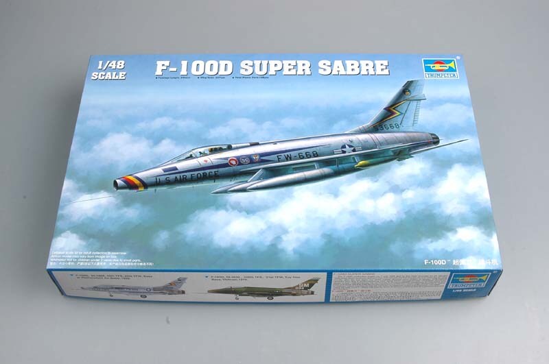 Trumpeter  1/48 F-100D SUPER SABRE 1/48 Plastic Model