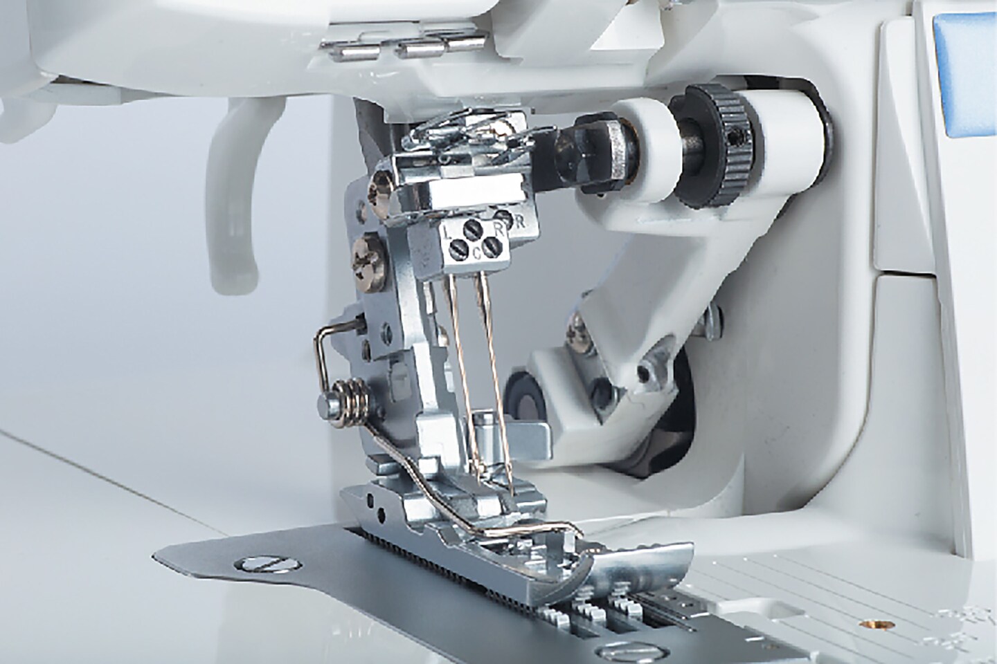 Juki MO-735 2/3/4/5 Thread Serger Sewing Machine