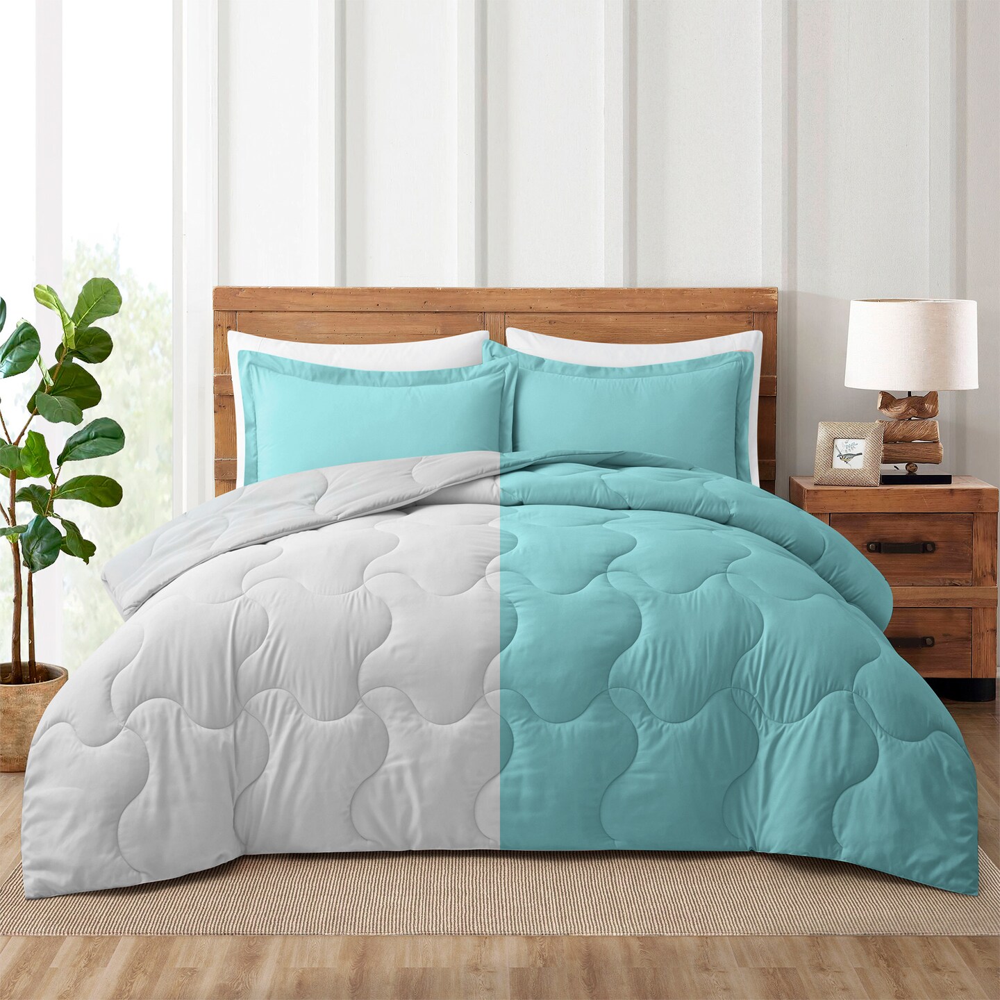 Reversible Microfiber Comforter