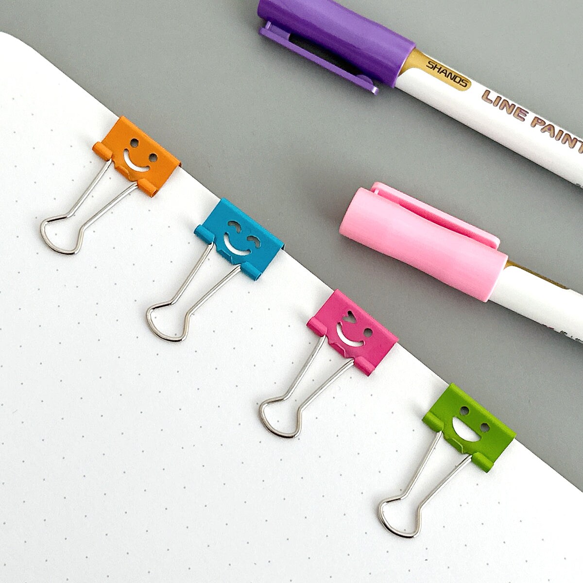 Wrapables Smiling Face Binder Clips for Office, Paper Clamps, Paper Clips