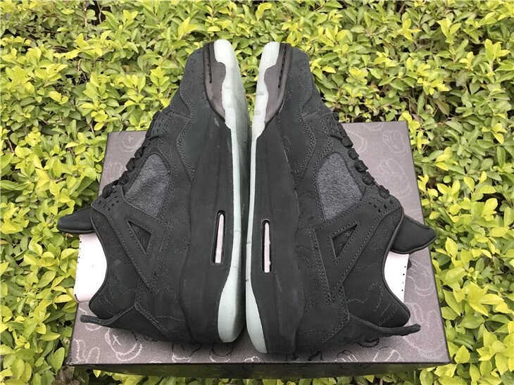 Jordan 4 kaws box best sale